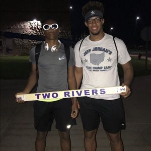 Meet your Posher, Darius